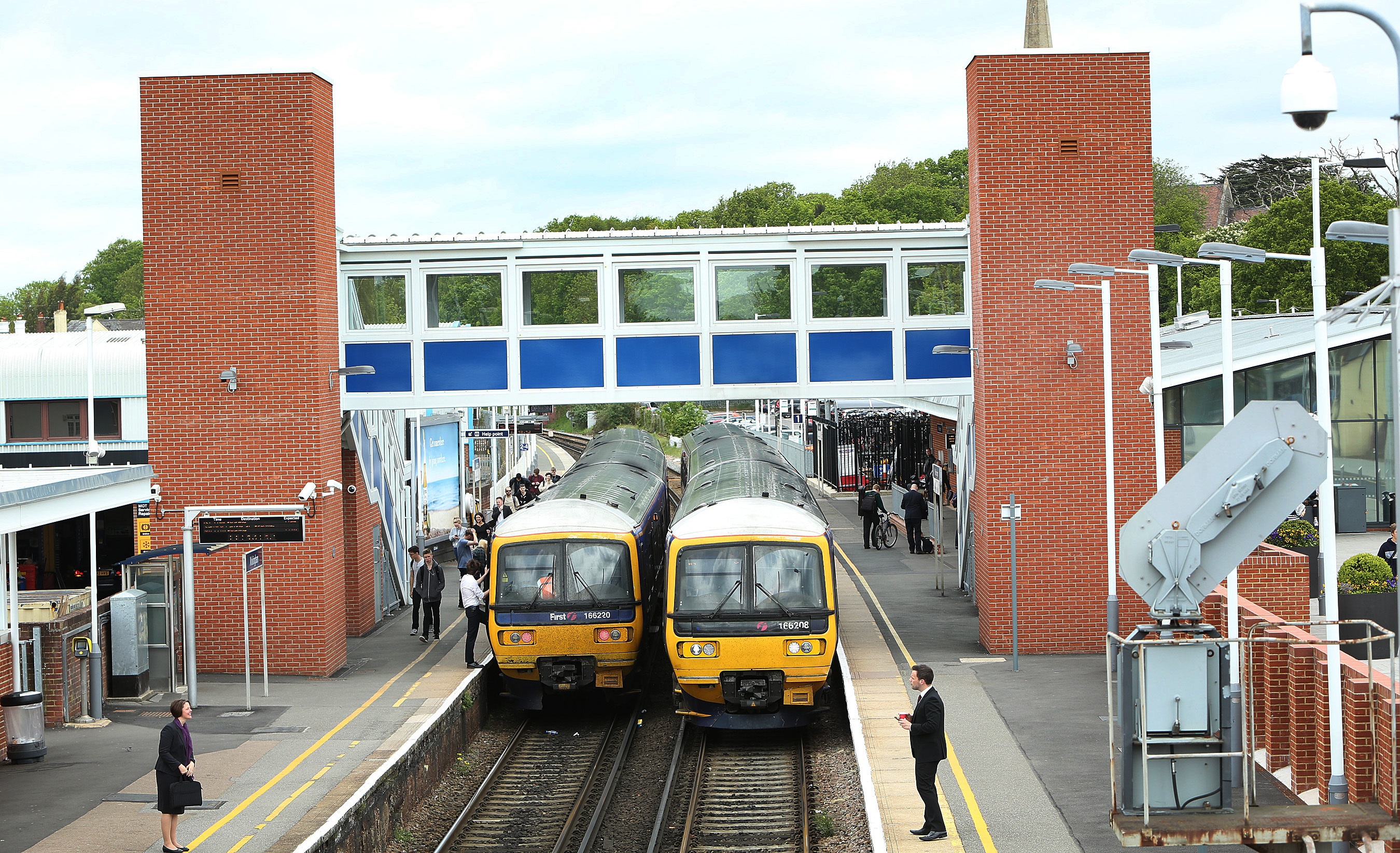 Wokingham Station 2.jpg